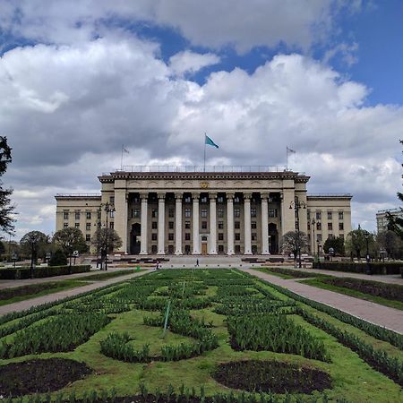 Nadezhda Apartments On The Nauryzbai Batyr 82 알마티 외부 사진